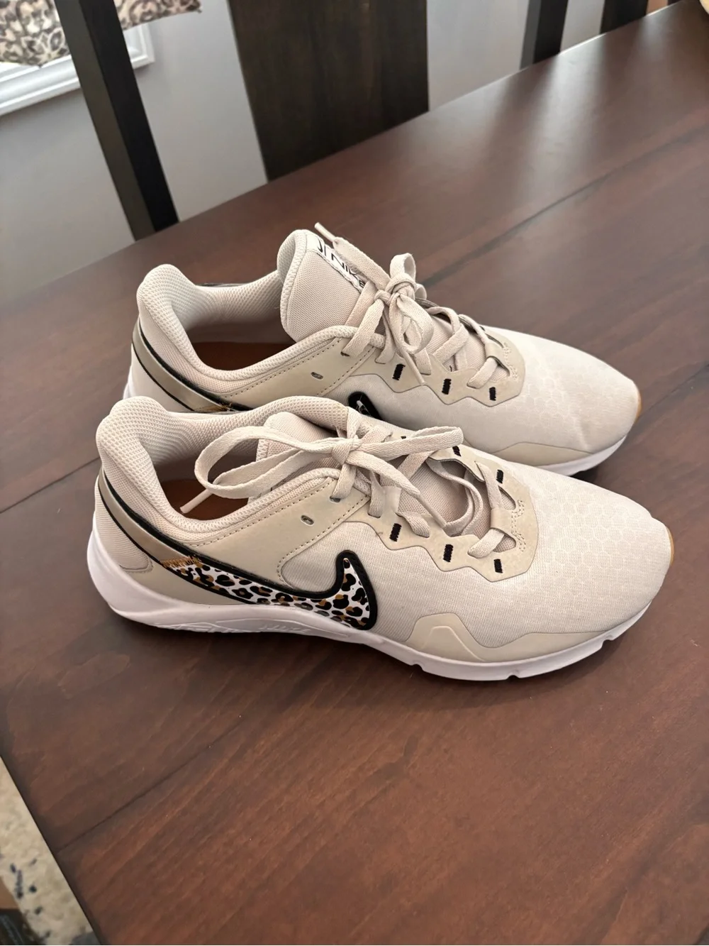 Nike Women’s Legend Essential 2 Cheetah print